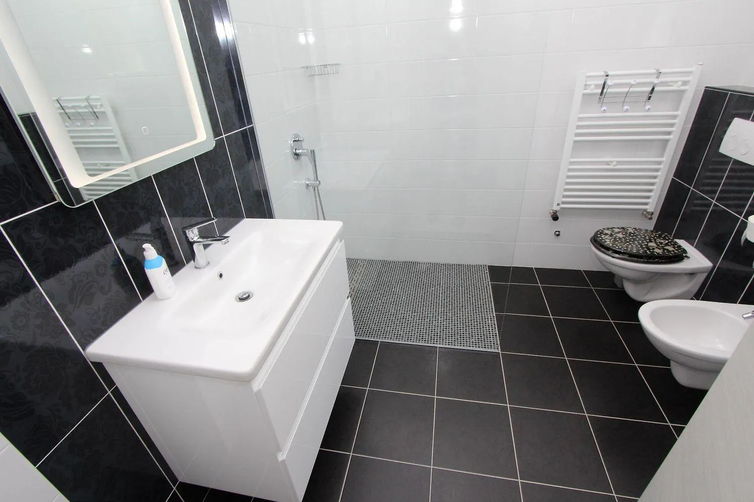 Einzigartige Villa Direkt In Rovinj Mit Privatpool, Grillbereich, Privatparkplatz, Wifi