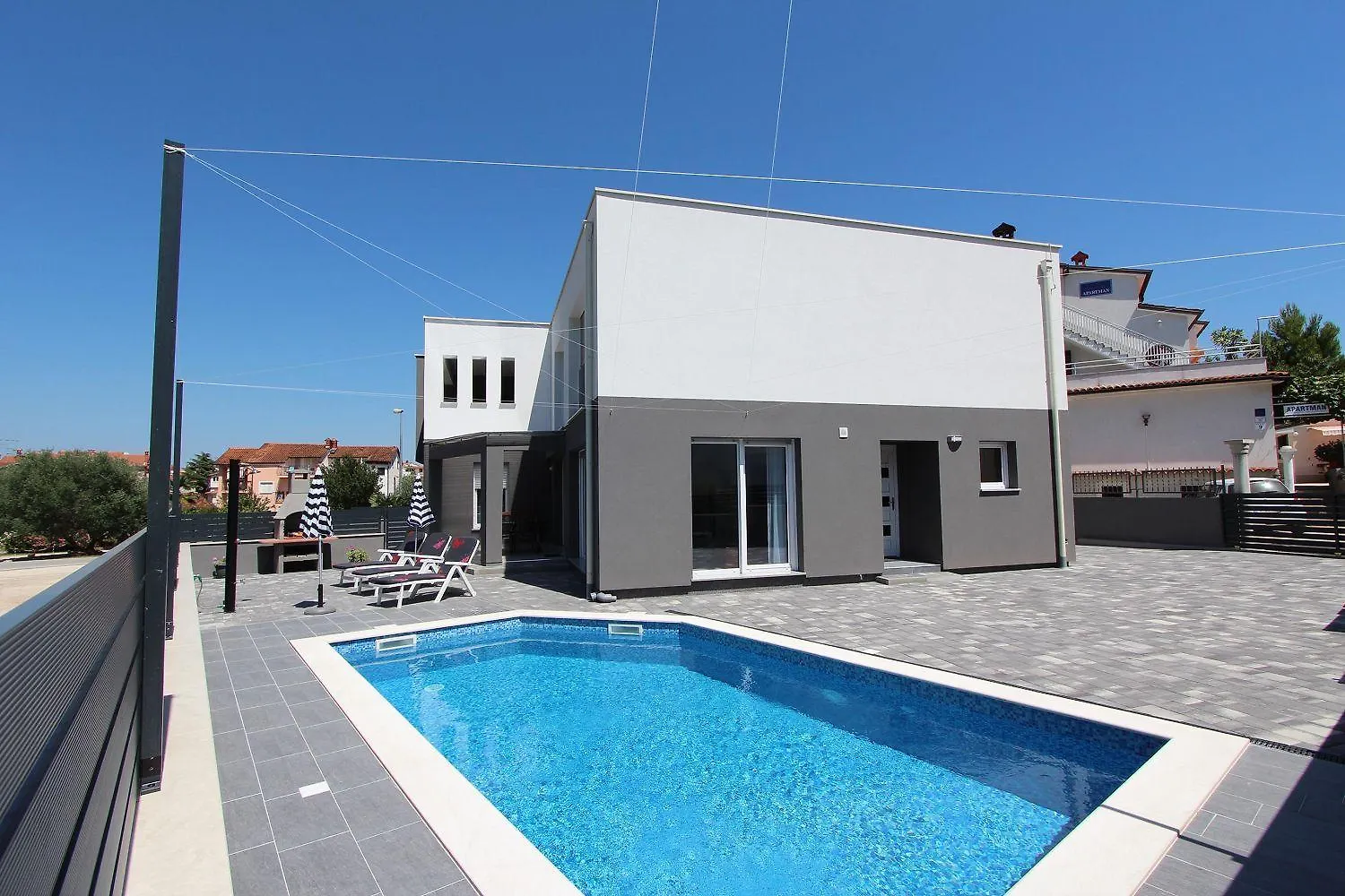 Einzigartige Villa Direkt In Rovinj Mit Privatpool, Grillbereich, Privatparkplatz, Wifi location